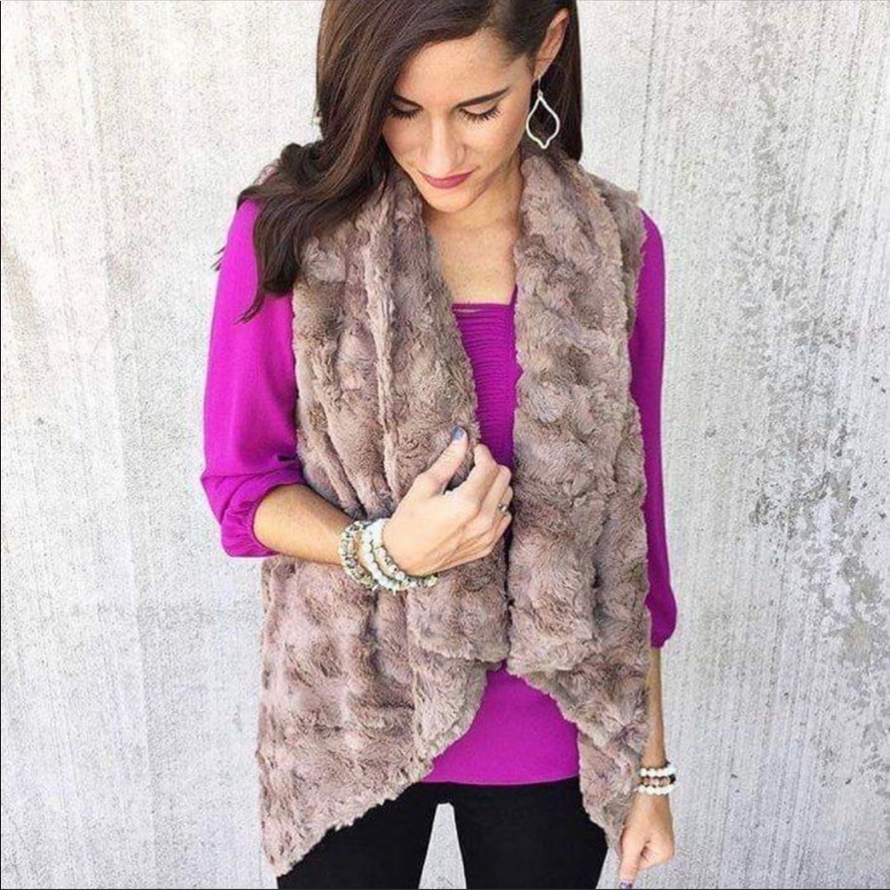 Bishop & Young Faux Fur Vest EUC
